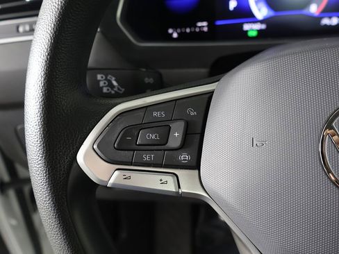 Used 2023 Volkswagen Tiguan S image 38