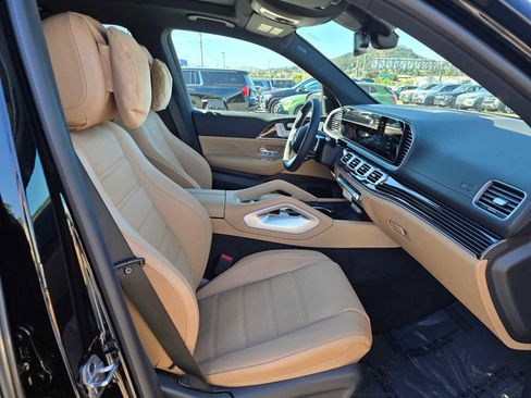 New 2026 Mercedes-Benz GLS 450 4MATIC image 11