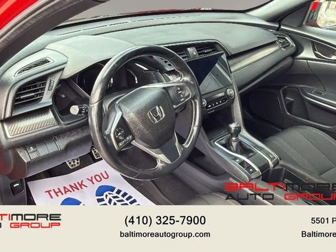 Used 2017 Honda Civic Sport image 8