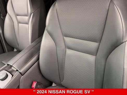 Certified 2024 Nissan Rogue SV w/ SV Premium Package AWD/4WD image 14