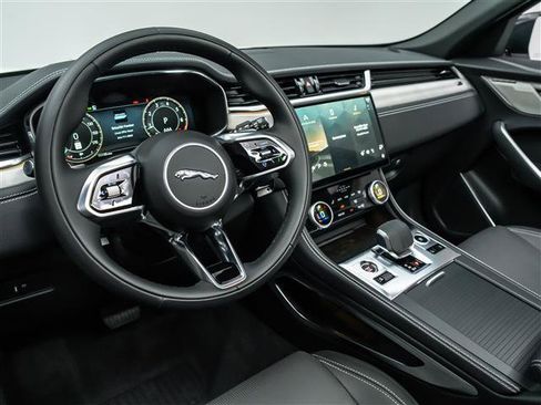 New 2025 Jaguar F-PACE R-Dynamic S AWD/4WD image 17