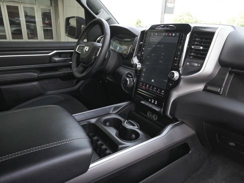 Used 2025 RAM 1500 Big Horn AWD/4WD image 43