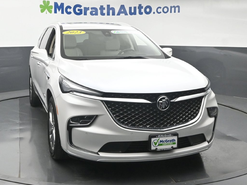 Used 2023 Buick Enclave Avenir w/ Avenir Technology Package AWD/4WD image 5