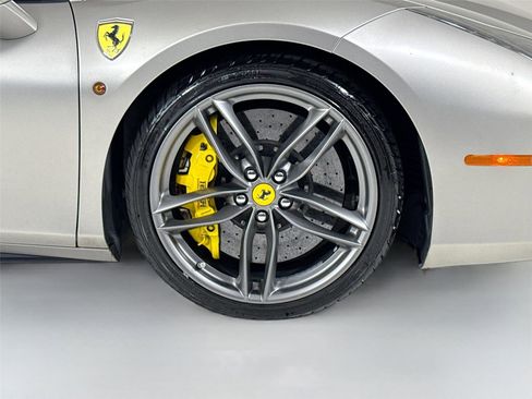 Used 2016 Ferrari 488 GTB image 32