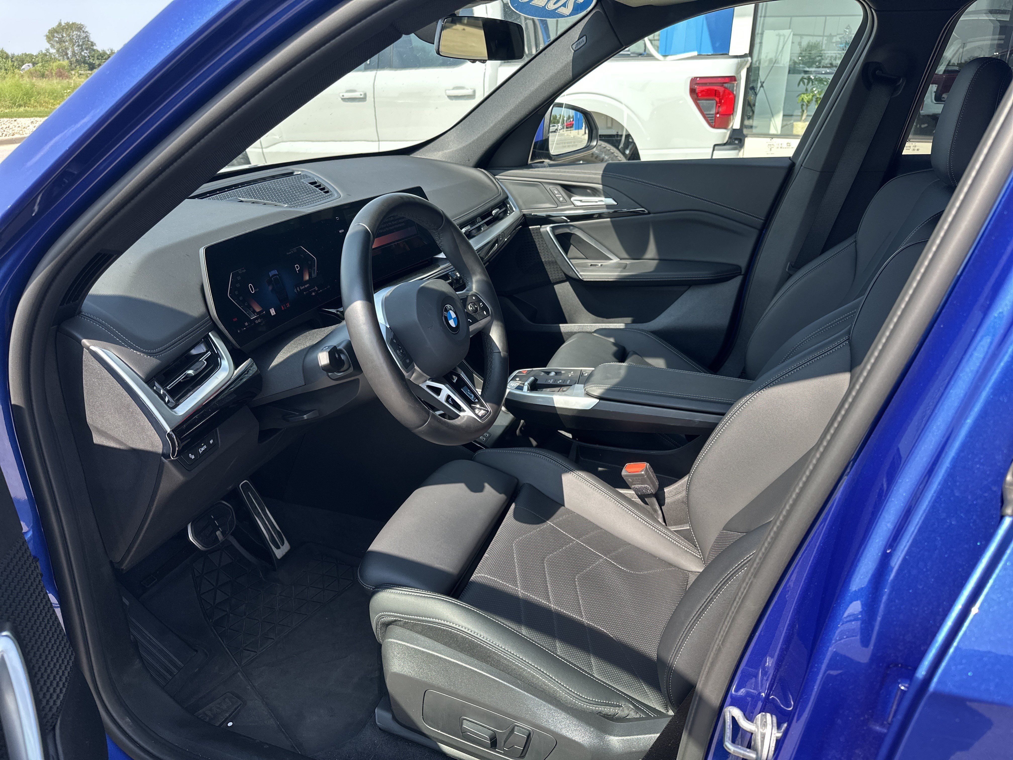 Used 2026 BMW X1 xDrive28i AWD/4WD image 9