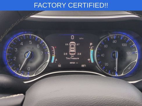 Certified 2023 Chrysler Pacifica Touring-L FWD image 21