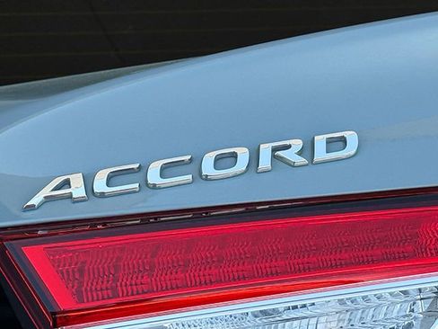 Certified 2021 Honda Accord Touring image 37