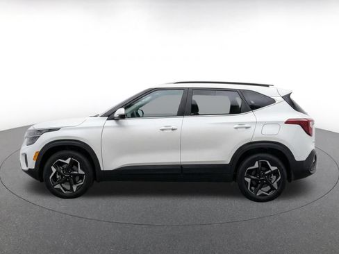 Used 2025 Kia Seltos S FWD image 4