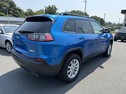 Used 2022 Jeep Cherokee Latitude Lux w/ Sun & Sound Group AWD/4WD image 4