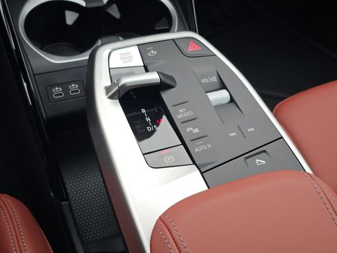 New 2026 BMW X2 xDrive28i w/ Technology Package image 23