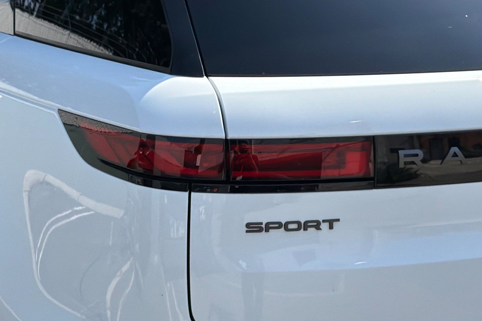 Used 2025 Land Rover Range Rover Sport Dynamic SE AWD/4WD image 29