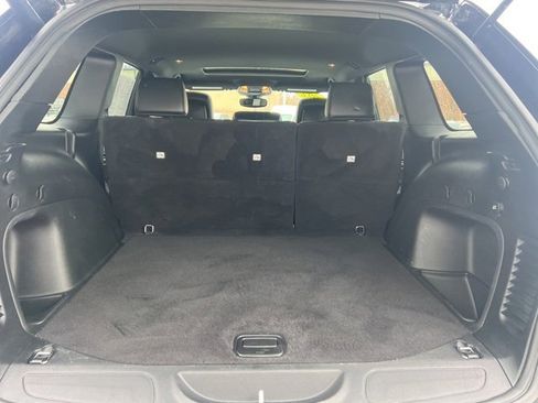 Used 2022 Jeep Grand Cherokee Limited image 15