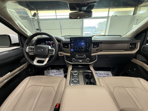 Used 2024 Ford Expedition Max Limited AWD/4WD image 13