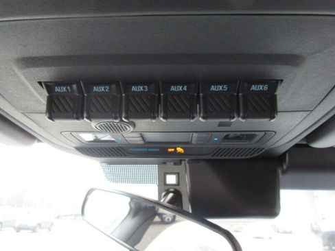 New 2025 Ford Bronco Badlands image 22