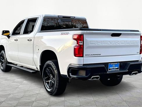 Used 2022 Chevrolet Silverado 1500 LT Trail Boss w/ Convenience Package II image 4