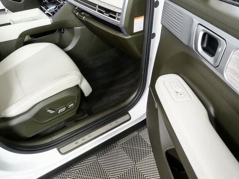 Used 2025 Hyundai Santa Fe Calligraphy FWD image 25