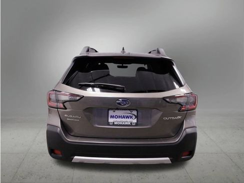 Used 2024 Subaru Outback Limited image 5