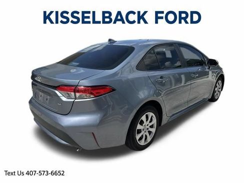 Used 2022 Toyota Corolla LE FWD image 4