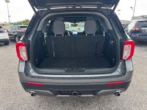Used 2023 Ford Explorer XLT w/ Equipment Group 202A AWD/4WD image 11