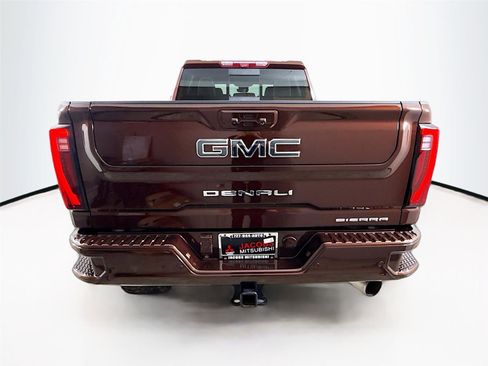 Used 2024 GMC Sierra 2500 Denali Ultimate AWD/4WD image 23