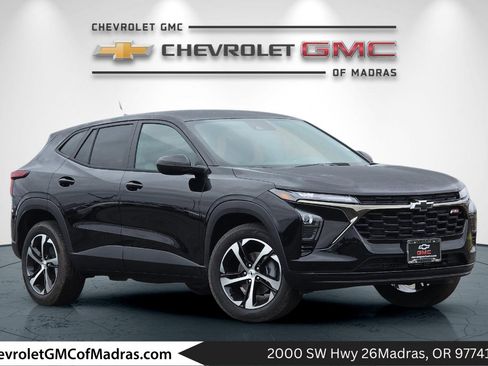 New 2026 Chevrolet Trax RS w/ Driver Confidence Package image 1