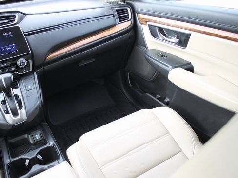 Used 2018 Honda CR-V Touring image 7