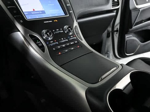 Used 2020 Lincoln Nautilus FWD w/ Equipment Group 101A image 25