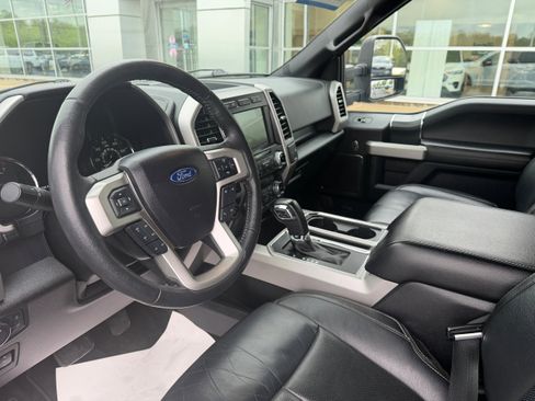 Certified 2020 Ford F150 Lariat w/ Equipment Group 502A Luxury AWD/4WD image 21