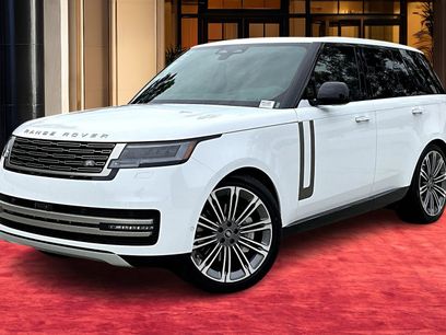 New 2025 Land Rover Range Rover SE