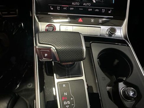 Used 2022 Audi RS 6 4.2 image 25