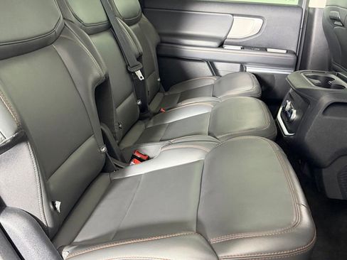 Used 2025 Ford Expedition Max Active AWD/4WD image 32