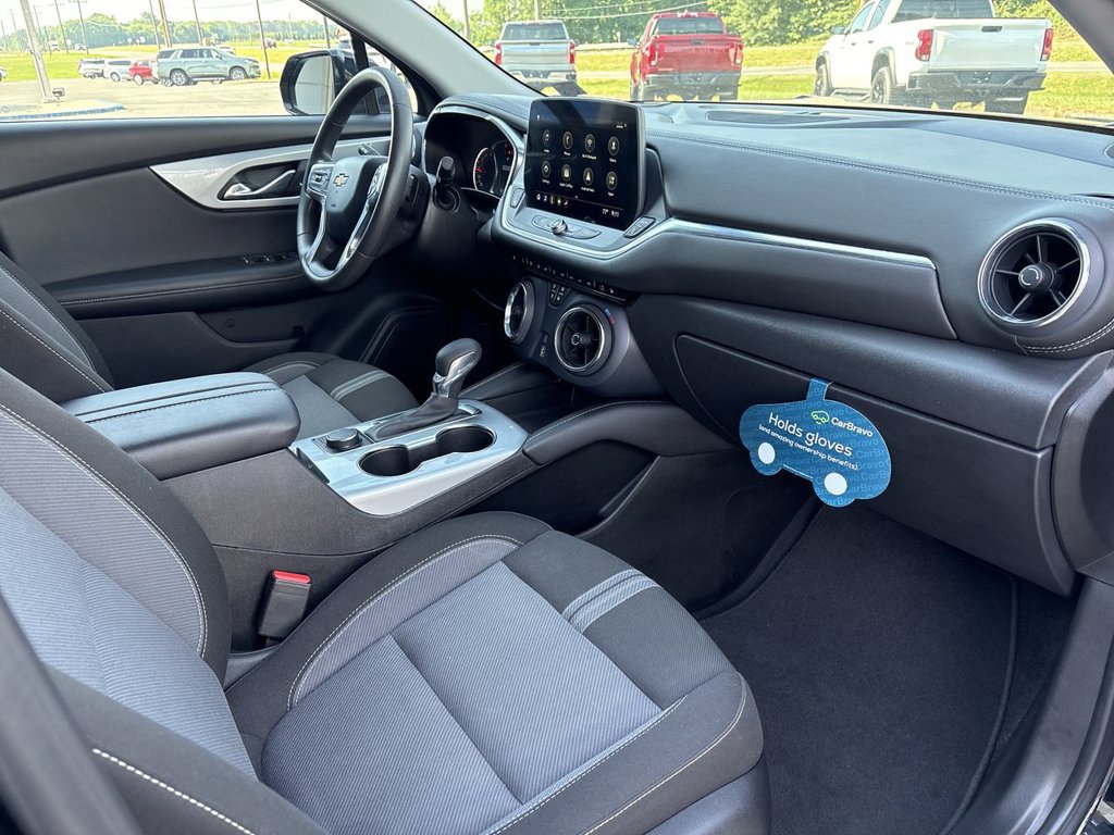 Certified 2025 Chevrolet Blazer LT AWD/4WD image 27