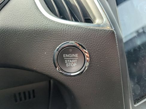 Used 2021 Ford Edge Titanium w/ Equipment Group 301A image 13