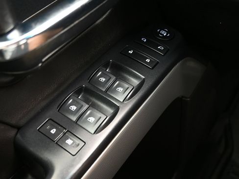 Used 2018 Chevrolet Silverado 1500 LT w/ All Star Edition AWD/4WD image 25