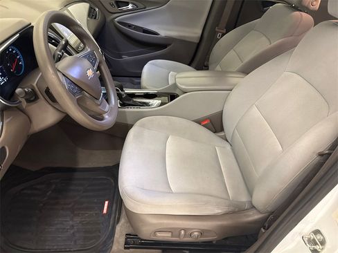 Used 2021 Chevrolet Malibu LT image 17