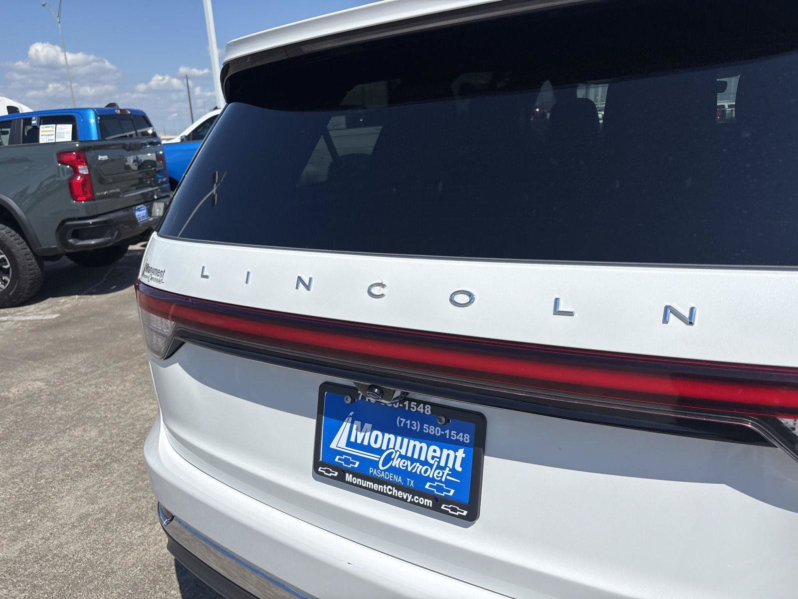 Used 2025 Lincoln Aviator Reserve w/ Luxury Package RWD image 14
