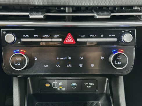 Used 2025 Hyundai Santa Cruz SEL FWD image 24