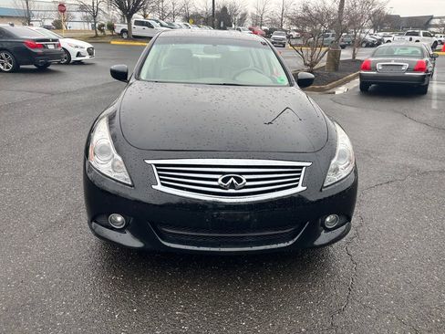 Used 2011 INFINITI G25 x w/ Moonroof Pkg image 2