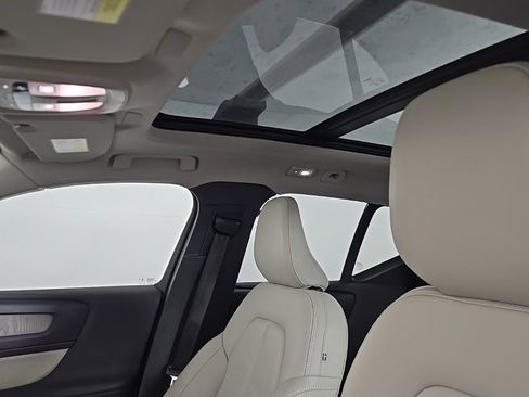 Certified 2023 Volvo XC40 B5 Plus w/ Driver Assist Package image 13