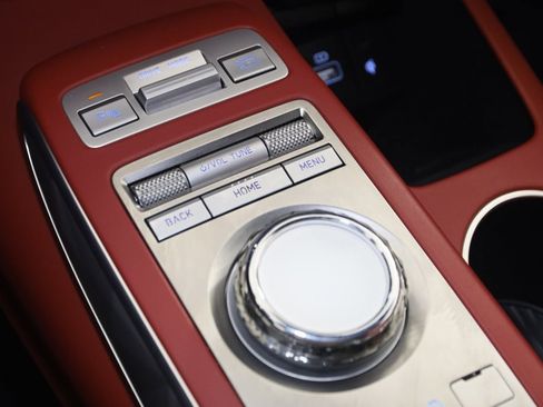 Used 2022 Genesis GV70 3.5T Sport w/ Sport Advanced Package image 30