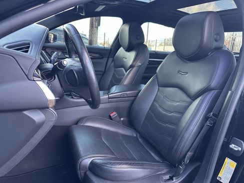 Used 2018 Cadillac CT6 Luxury image 30