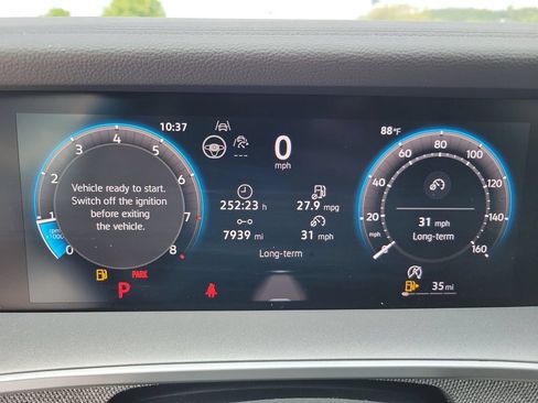 Used 2025 Volkswagen Tiguan S FWD image 31