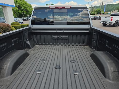 New 2026 GMC Sierra 2500 AT4 w/ AT4 Premium Plus Package AWD/4WD image 5