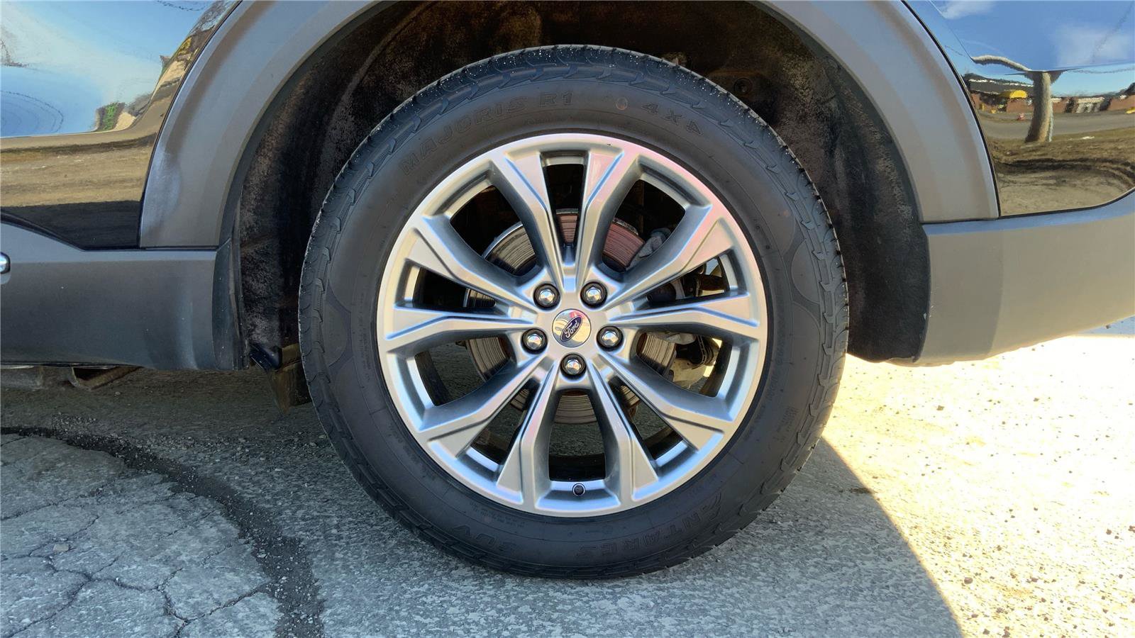 Used 2022 Ford Explorer Limited AWD/4WD image 29