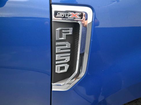 Certified 2022 Ford F250 XL w/ STX Appearance Package AWD/4WD image 11