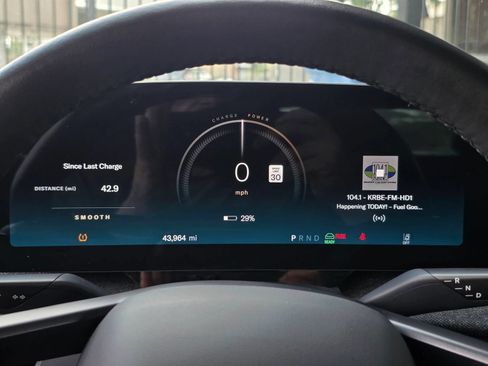 Used 2024 Lucid Air Touring AWD/4WD image 19
