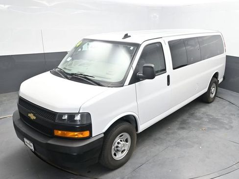 Used 2024 Chevrolet Express 3500 LS RWD image 26