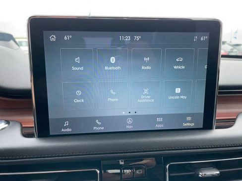 Used 2023 Lincoln Aviator Reserve AWD/4WD image 18