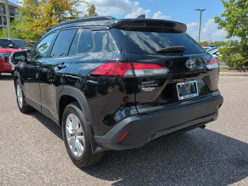 Certified 2023 Toyota Corolla Cross LE AWD/4WD image 4