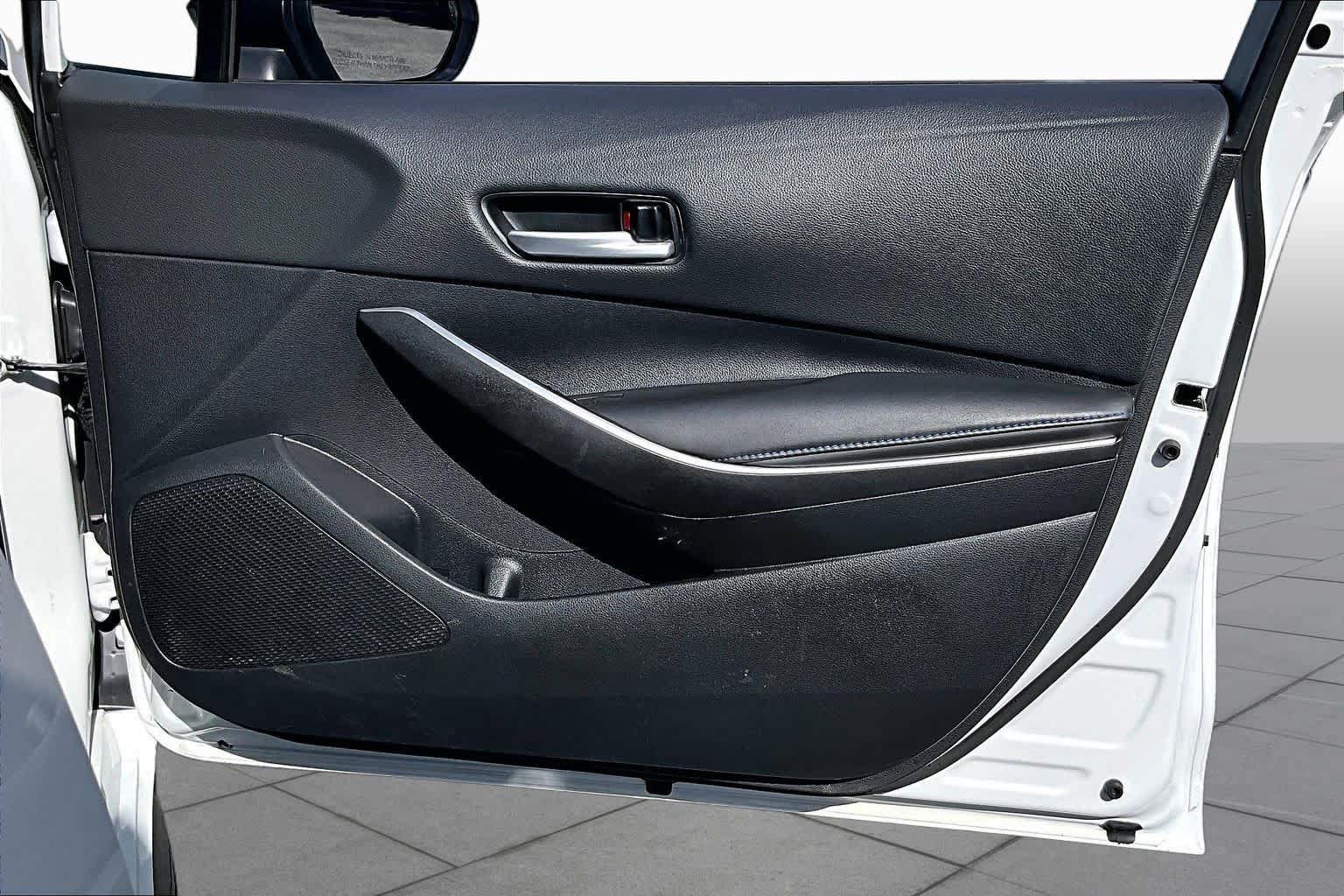 Used 2022 Toyota Corolla SE FWD image 22